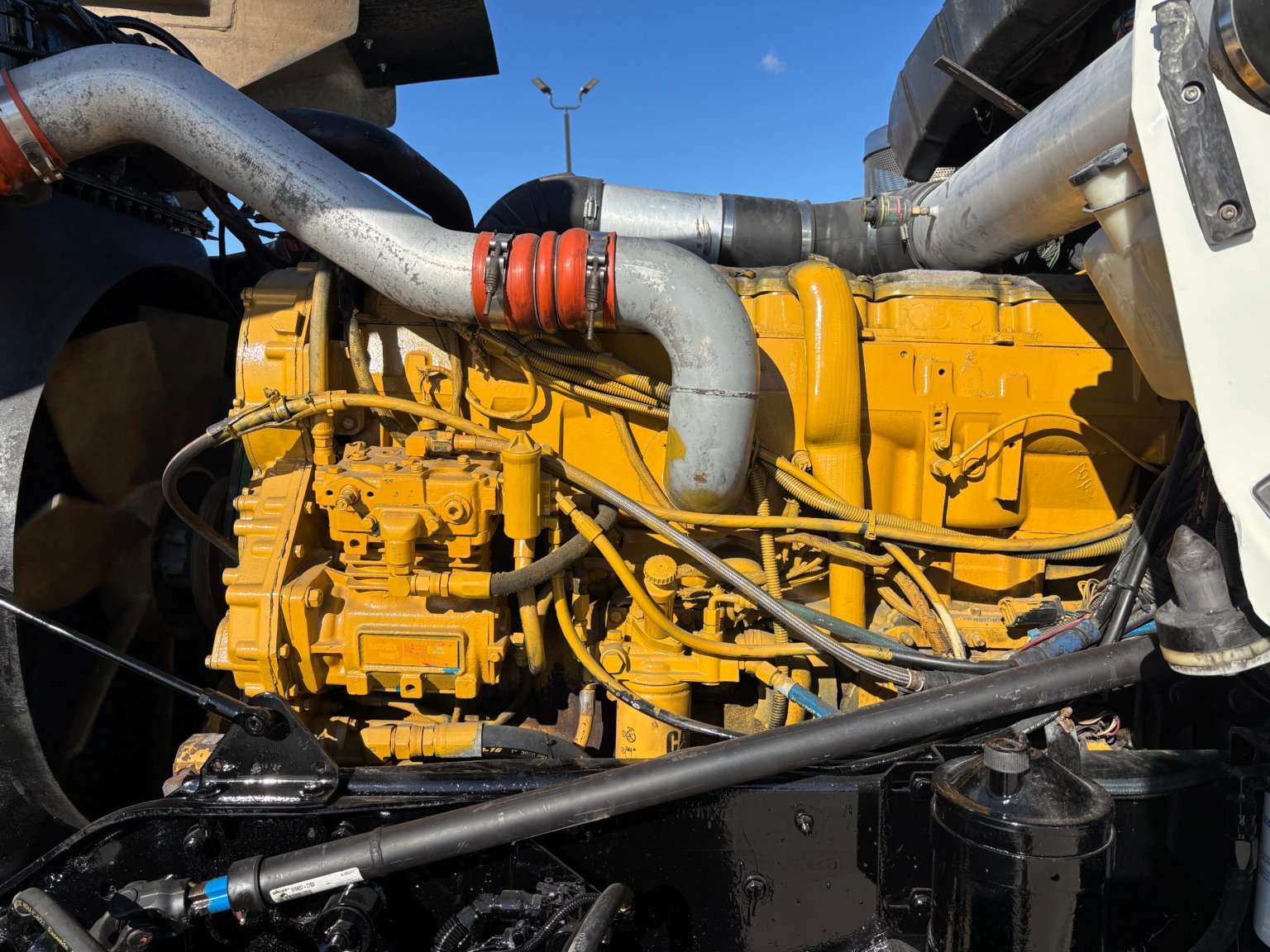 2000 Kenworth W900L - Image 7